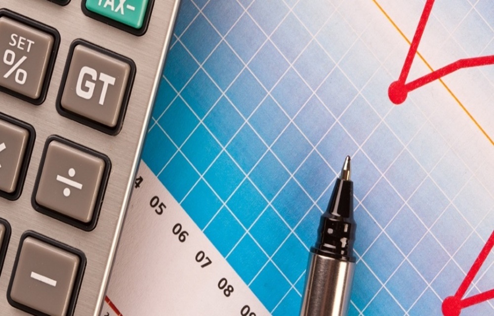 Ir para  <p>A queda das receitas em meio ao crescimento de despesas obrigat&oacute;rias fez o Governo Central &ndash; Tesouro Nacional, Previd&ecirc;ncia Social e Banco Central &ndash; ultrapassar, nos 12 meses terminados em agosto,...
